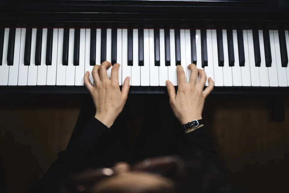 Adult piano lessons in Fresno